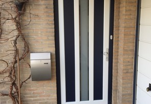 kunststof voordeur gemonteerd in Barendrecht